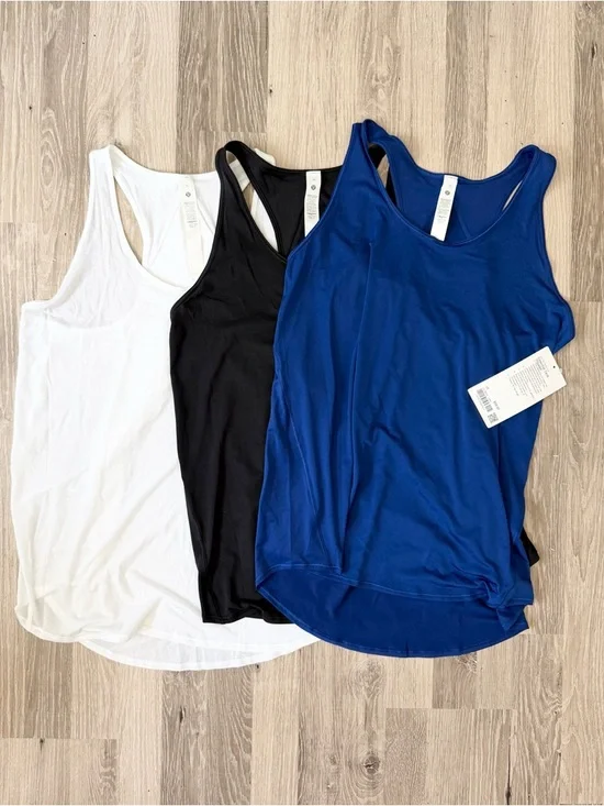 Lululemon Bundle of 3 Essential Tanks * Pleated NWT - Picture 2 of 7